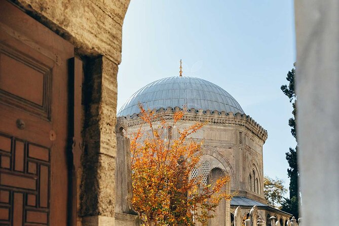 PRIVATE ISTANBUL FOOD TOUR & Hidden Pearls of the old city - Why this private Istanbul food walk works