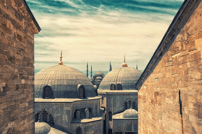 Private Istanbul Layover Tour - Finding the driver at Istanbul Airport