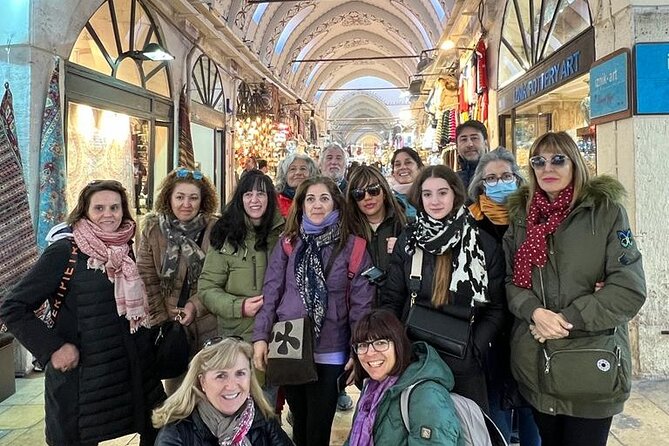 Private Istanbul Tour - The Blue Mosque: a free stop with a calm interior