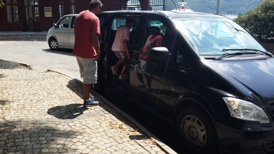 Private Istanbul Tour with Car and Guide - Pickup areas and guide languages