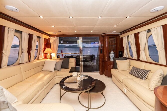 Private Luxury Yacht Cruise on Bosphorus - Bebek and Rumeli Fortress