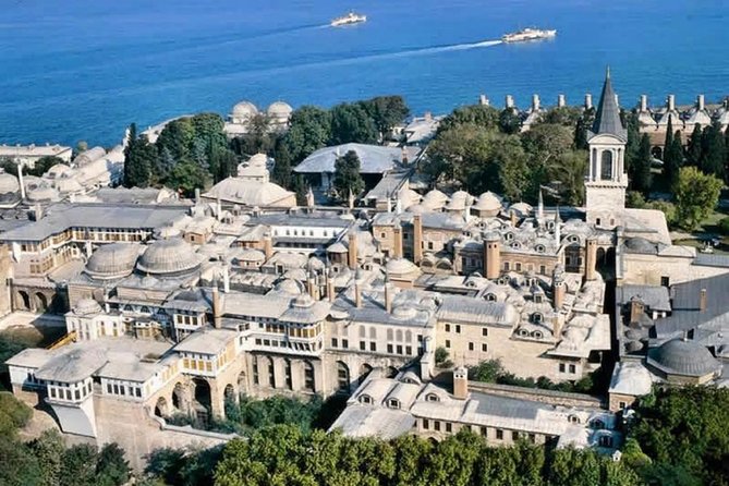 Private & Mini Group Istanbul 7 hours Tour with TRAM. Save time - Two hours inside Topkapi Palace