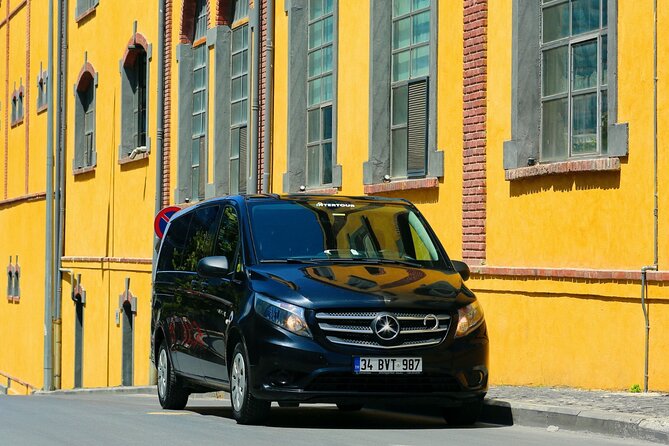 Private One-Way Transfer: Istanbul Airport ↔ City Hotels - Key points at a glance