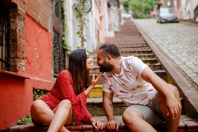 Private Photoshoot in Istanbul – Capture Your Memories - How Raha Mofidi Handles the Experience
