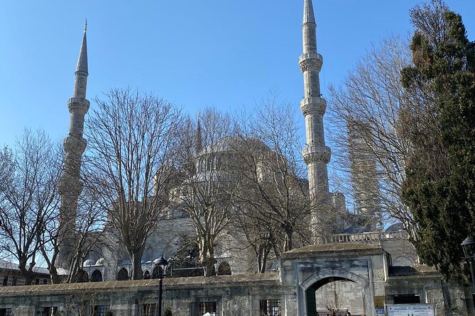 Private: Topkapi Palace, St. Sophia, Blue Mosque, Grand Bazaar, Hipodromme - Grand Bazaar, with time for shopping but not pressure