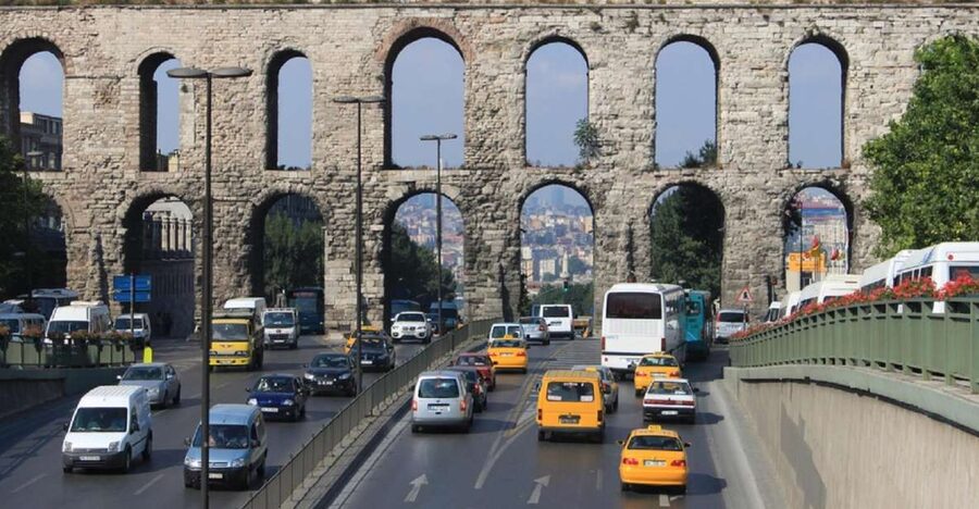Roman Aqueduct, Sehzade Mosques &Women's Market - Key Points at a Glance