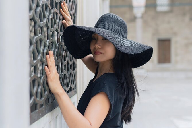 Rooftop Photoshoot in Istanbul - A rooftop portrait with Istanbul behind you