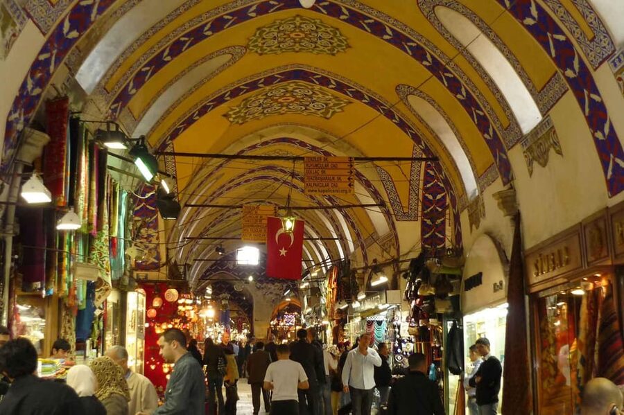 Rug Shopping Private Tour with expert Grand Bazaar - Timing, language, and booking details