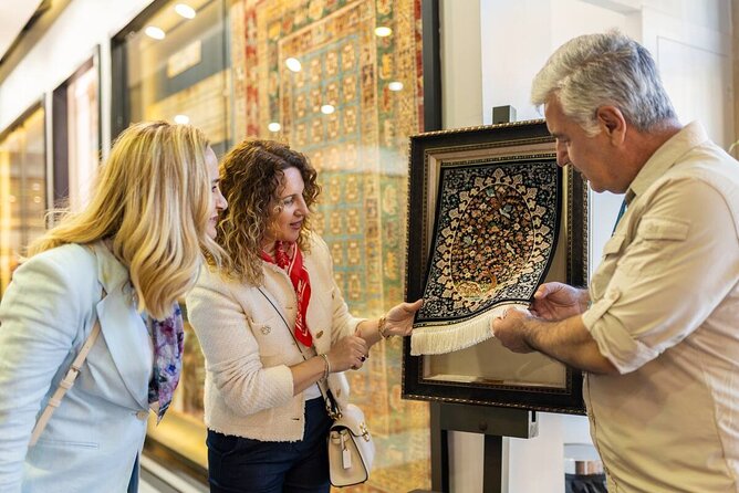 Rug Shopping with Expert, Grand Bazaar; Private Tour - New, used, and antique rugs in one search