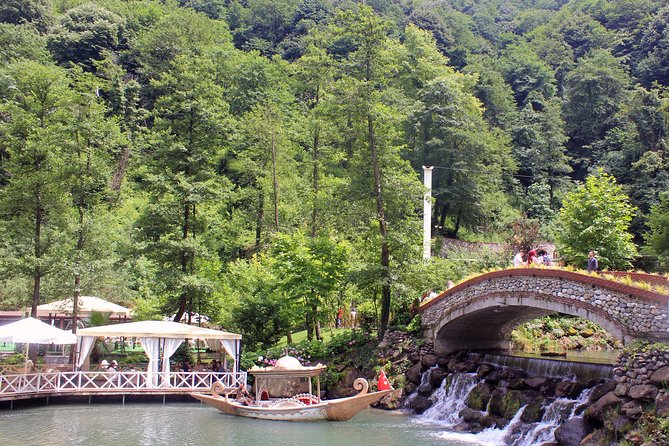 Sapanca Lake and Masukiye Tour - Maşukiye combines lunch with village time