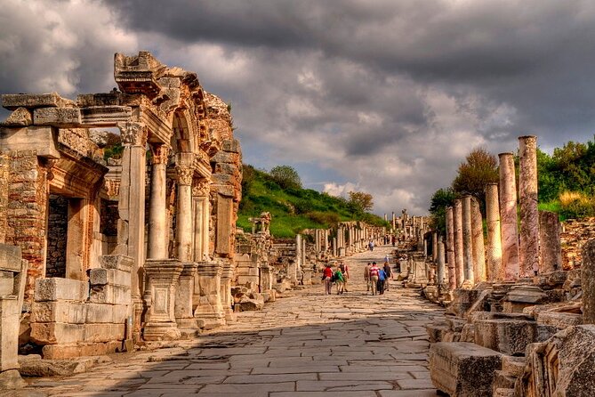 Semi-Private Tour to Laodicea, Pamukkale, Hierapolis with Lunch - From your Istanbul hotel to Denizli