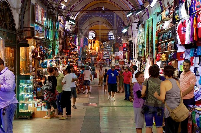 Shopping in Grand Bazaar - What this Grand Bazaar tour is really like