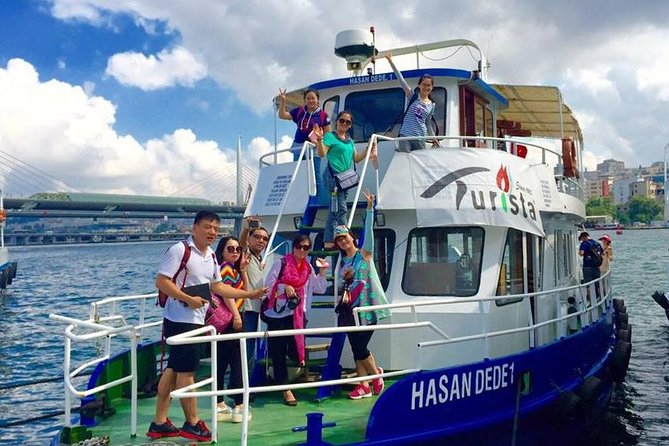 Short Guided Bosphorus and Golden Horn Boat Tour - What 90 minutes on the water feels like