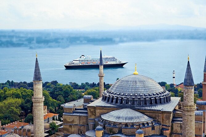 Skip-the-Line Istanbul: Private Tour from Cruise Ship & Hotel - Blue Mosque: an elegant first stop