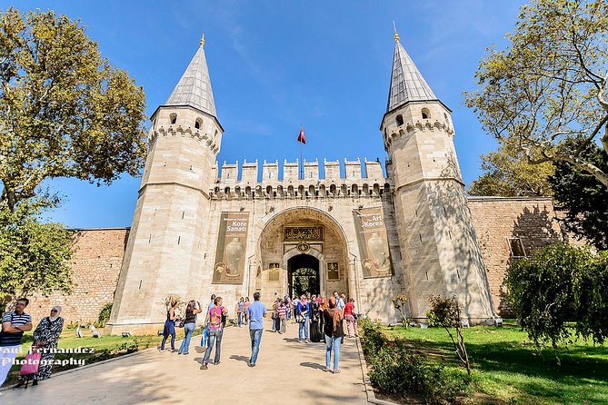 Small Group: Best of Istanbul Tour with Hagia Sophia Tickets - German Fountain and the ancient Hippodrome