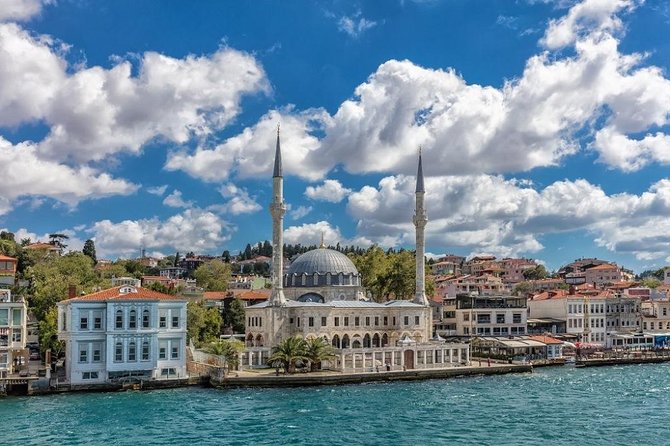 Small-Group Bosphorus Cruise and Istanbul’s Egyptian Bazaar - The local ferry question
