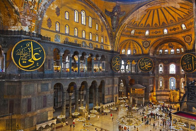 Small Group Full-Day Istanbul Tour: Old City, Asian Side & Lunch - Grand Bazaar, with time to choose your own pace