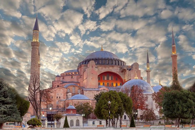 Small Group Tour: Essential Istanbul - Blue Mosque: a graceful first lesson in Ottoman Istanbul