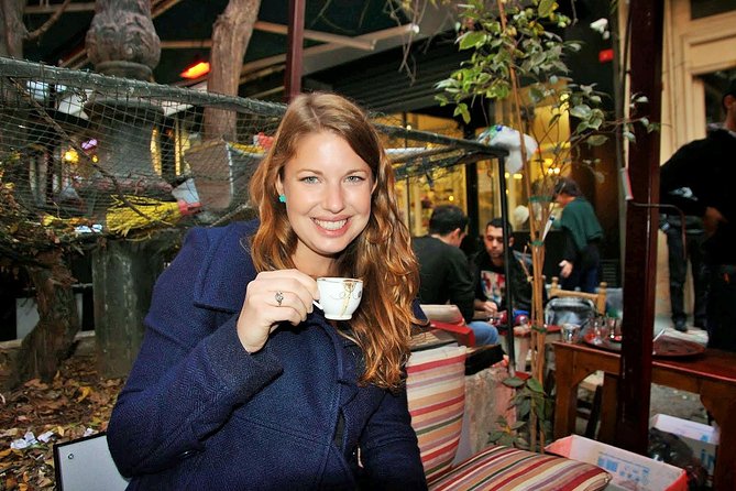 Street Food Tour in Istanbul [Don't Miss it] - Simit and tea set the tone in Sultanahmet