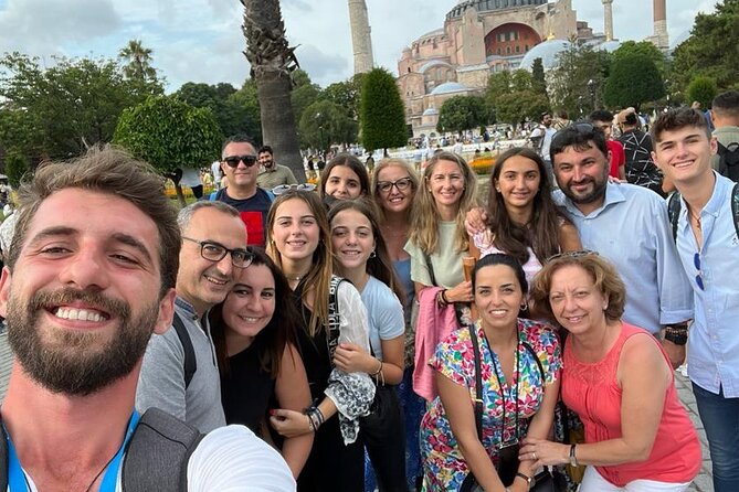 Suleyman's magnificent path: Mosques and Bazaars Tour - How the private format affects the experience
