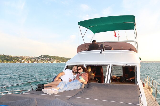 Sunset Bosphorus Yacht Tour in Istanbul - Why an evening boat ride works so well in Istanbul