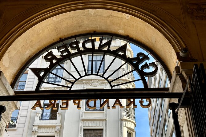 Taksim to Galata Walking Tour: Secret Passages & Local Hangouts - Passage Hazzopulo and the pleasure of taking side routes