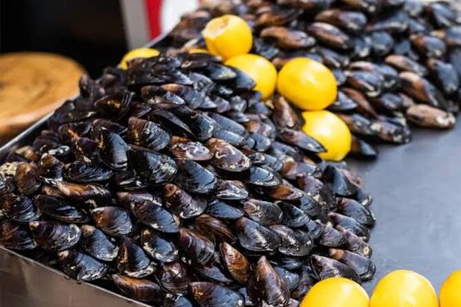 Taste Of Old City Street Food Tour with Local Guide - What the small group changes