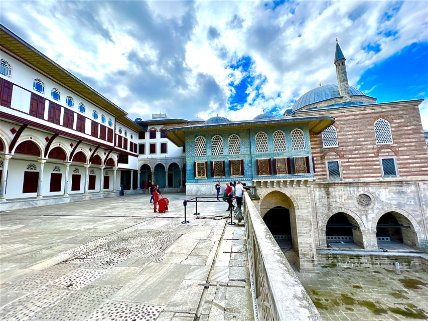 Topkapi Palace&Harem-Guided Tour-Skip lines- All tickets inc - How much walking and time to allow