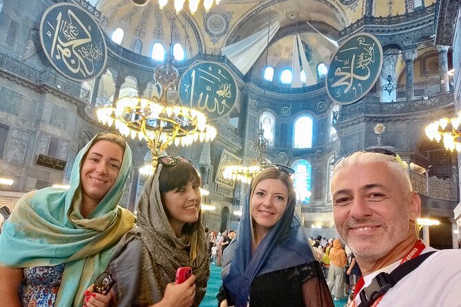 Topkapi Palace with Harem and Blue Mosque Guided Tour - Why this half-day pairing works