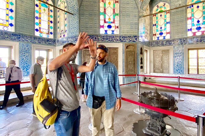 Topkapi Palace with Harem and Blue Mosque Guided Tour - Sultanahmet Square and the old imperial center