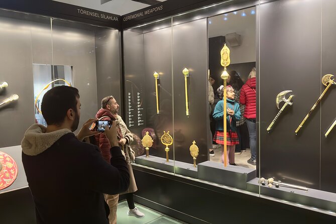 Topkapi Palace with Harem and Blue Mosque Guided Tour - The value of a guide, and the risk of inconsistency