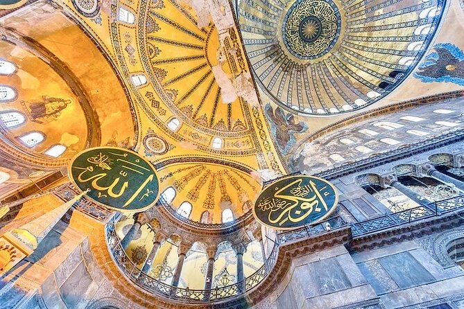 Topkapı Palace with Harem & Blue Mosque Guided Tour - Why this four-hour route works in Sultanahmet