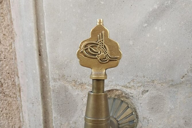 Topkapi Palace with Harem Walking Tour with Guide - What this Topkapi Palace tour really covers