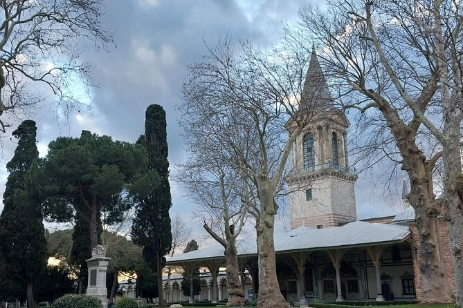 Topkapi Palace with Harem Walking Tour with Guide - Price, admission, and the value question