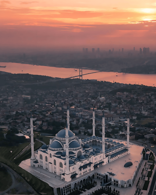 Tour to Camlica Hill, Camlica Mosque & Camlica Tower - Why these three stops work well together