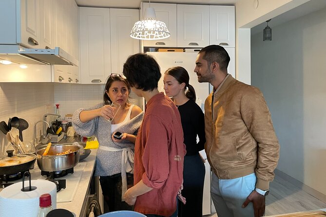 Traditional Home Cooking with a Local in İstanbul City Center - Why this home cooking class feels different