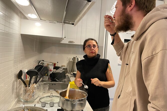 Traditional Home Cooking with a Local in İstanbul City Center - Who should book this Istanbul food experience?