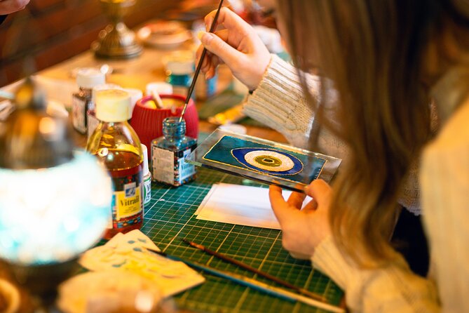 Traditional Stained Glass Painting Workshop - The hands-on painting session with Eda