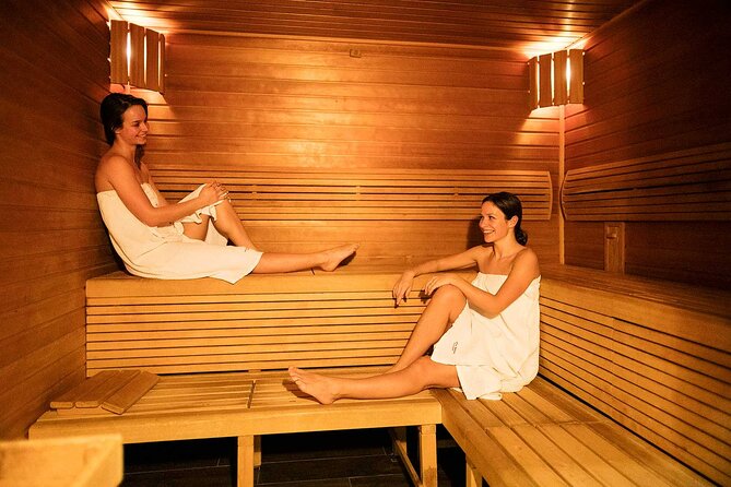 Traditional Turkish Bath, Massage, Face Mask, Peeling in Istanbul - Sauna and steam room: the warm-up matters