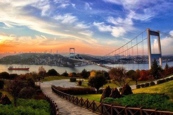 True Discovery: Full Day Tour and Cruise of Istanbul - Pierre Loti Hill and the Golden Horn views
