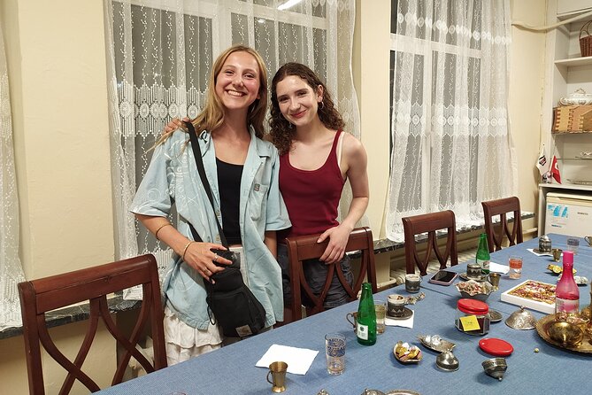 Turkish Coffee on Sand and Fortune-Telling Workshop by Gentlemen - The hosts make the difference
