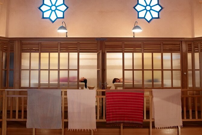 Turkish Hammam Bath Experience - What happens inside Çemberlitaş Hammam