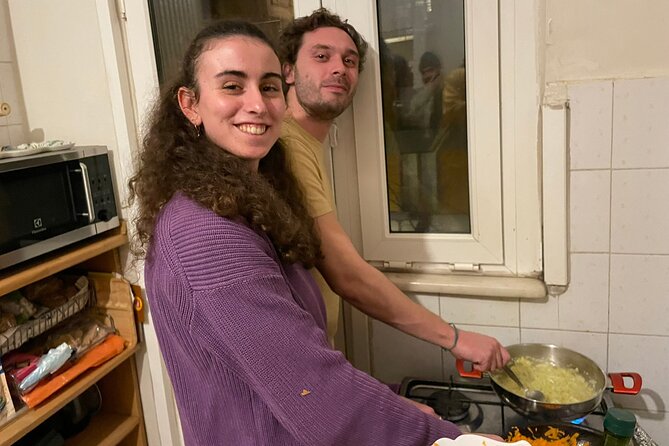 Turkish Meze Cooking for Beginners in Istanbul - Making haydari, the garlicky yogurt meze