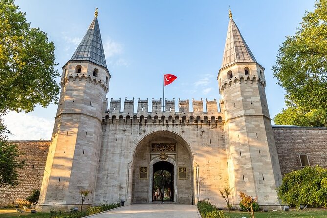VIP Istanbul-Topkapi Palace Hagia Sophia Blue Mosque GrandBazaar - The Hippodrome and the bones of old Constantinople
